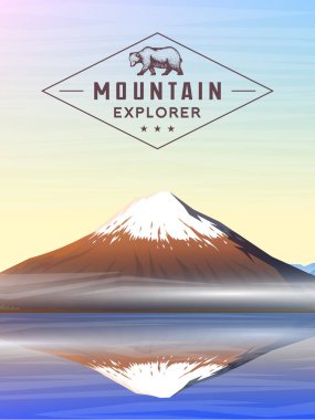 Dağlar tepeler kartı veya broşür. Doğa Turizm. Manzara erken bir gün ışığında. Açık hill en fazla. VINTAGE Poster veya arka plan. Şablon afiş, kitap kapağı ve rozeti.