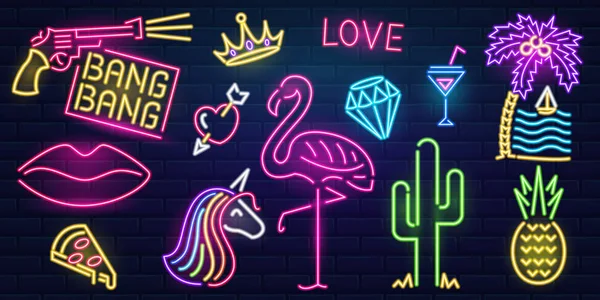 Set mode neon teken. Nacht licht bord, schitterende licht banner. Zomer logo, embleem. Club of bar concept op donkere achtergrond. Bewerkbare vector. Roze Flamingo cactus lippen pizza cocktail ananas — Stockvector