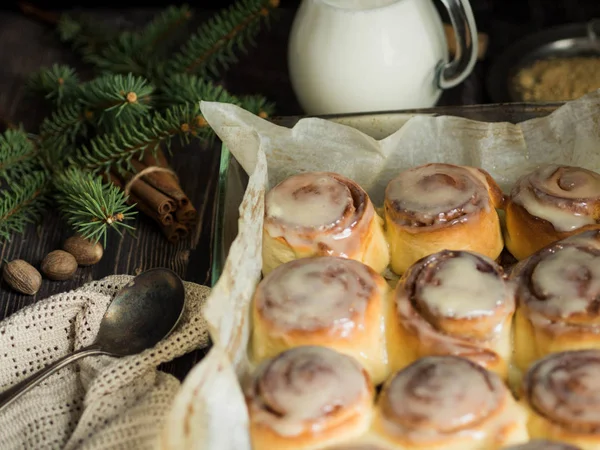 Homemade cinnamon rolls — Stock Photo, Image