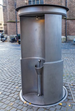 sokakta genel Pisuvar