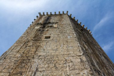 Trogir, Hırvatistan - 10 Mayıs 2016: Kamerlengo Kulesi Castle