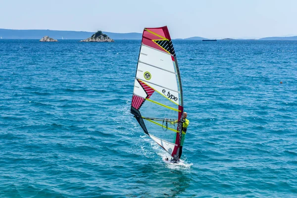 Windsurfing the Croatian coast — Stock Photo, Image