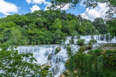 Krka Ulusal Parkı 'nda Şelale