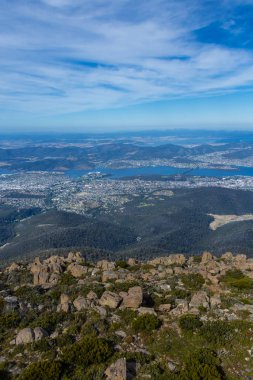 Mount Wellington Hobart ve Güney sahiline bakan çarpıcı Zirvesi