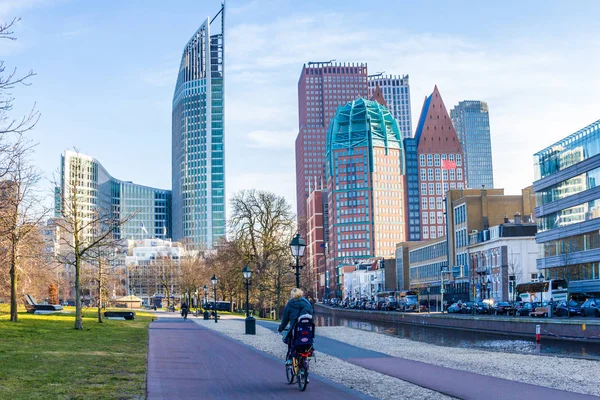 Haga Holandia Luty 2018 Wysokich Budynków Panoramę Miasta Haga Słoneczny — Zdjęcie stockowe