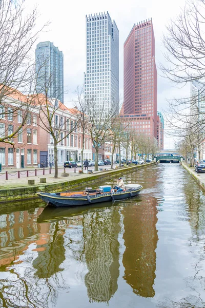 ハーグ オランダ 2018 ハーグの近代的な都市のスカイラインのアーキテクチャ — ストック写真