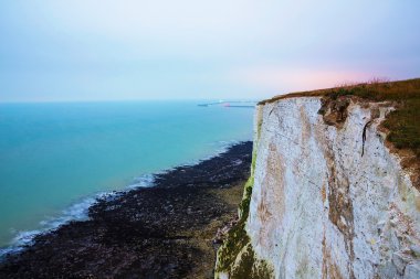 Dover 'ın Beyaz Kayalıkları