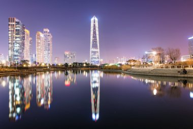 Gece zaman Incheon Central Park