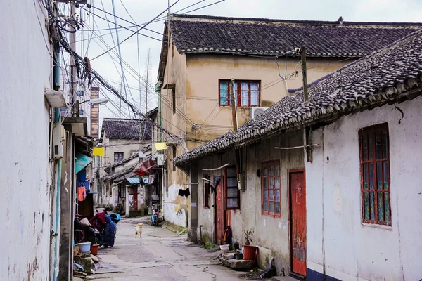Old side street in an ancient town in Shangahi — Stock Photo, Image