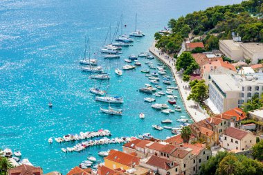 Hvar adası Dock görünümünü