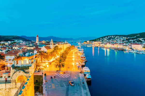 Vista noturna de Trogir — Fotografia de Stock