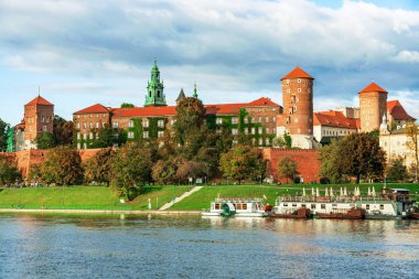 Dış görünümü Wawel Kalesi