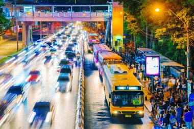 Mo chit Bangkok otobüs durağında
