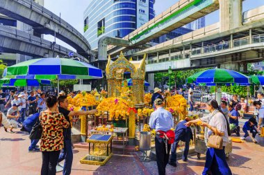 Erawan tapınak Bangkok