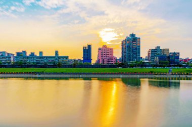 Taipei nehir alan görünümünü