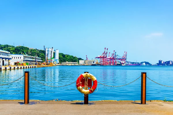 Vista para o porto de Keelung — Fotografia de Stock