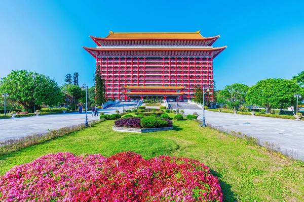 Gran entrada del hotel en Taipei — Foto de Stock