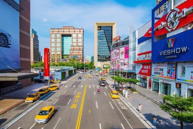 Xinyi finans bölgesine ve eğlence alanı