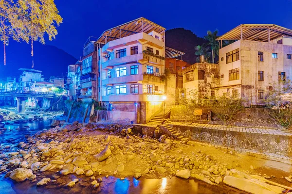 Tayvan'ın kırsal alanda nehir evleri