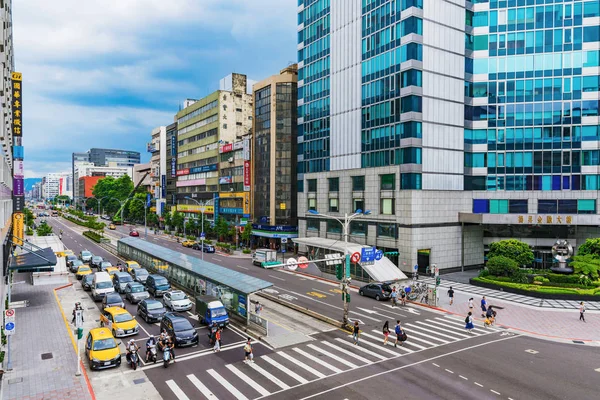 Nanjing fuxing quartier du centre-ville de Taipei — Photo