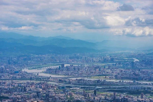 Festői kilátással a Taipei Shih — Stock Fotó