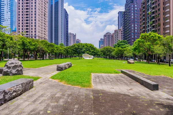 Parc au centre-ville de Taichung — Photo