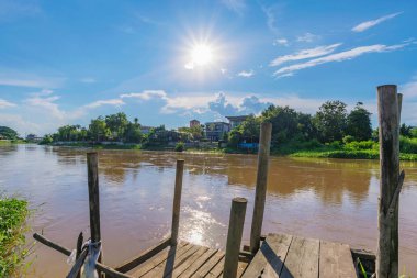 Tayland nehir manzarası