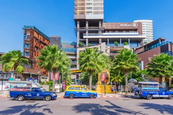 Central Festival shopping mall — Stock Photo, Image