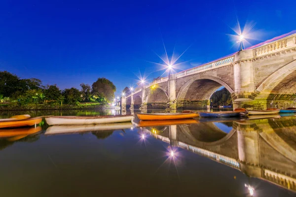 Richmond pont vue de nuit — Photo
