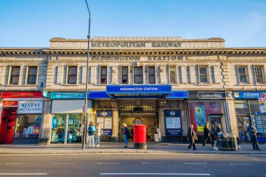 Paddington Tren İstasyonu