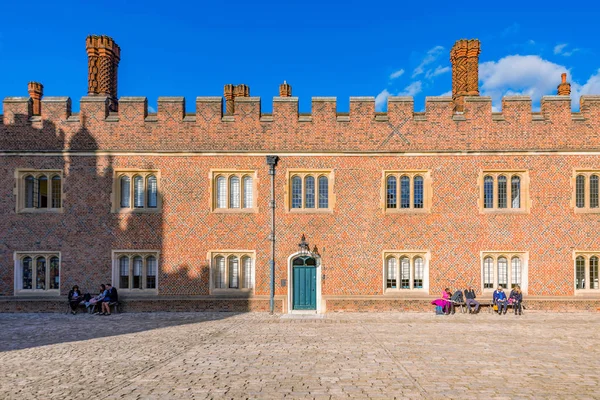 Arquitetura do Palácio Hampton Court — Fotografia de Stock