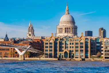 St Paul's Katedrali nehir manzarası