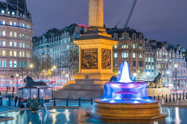 Nachtansicht des Trafalgar Square — Stockfoto