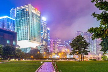 Hong Kong Finans Merkezi mimari, gece