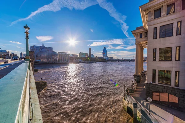 Southwark Bridge River Thames Visa — Stockfoto