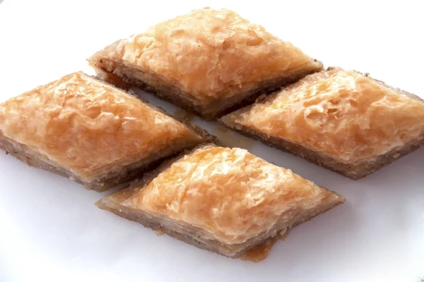 Delicioso dulce turco: Baklava con nueces —  Fotos de Stock