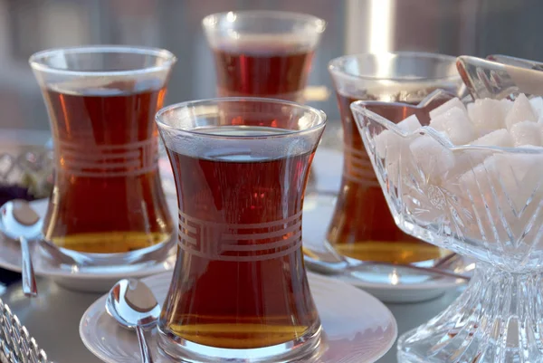 Chá servido em estilo turco . — Fotografia de Stock