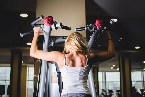 Koridorda egzersiz makinesi