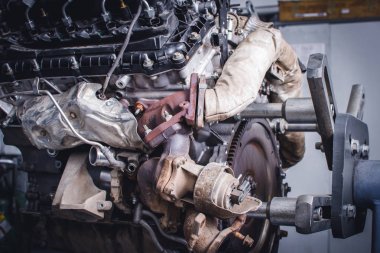 Servis istasyonu dizel motorlu