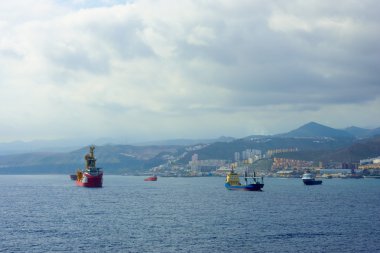 Las Palmas, Gran Canaria, İspanya denizden görüldüğü gibi panoramik manzaralı