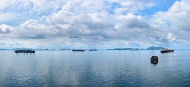 Kargo gemileri, Kohsichang anchorage, Tayland