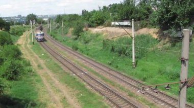 Eski vintage tren yaklaşımlar ile altı tren arabaları - in üstünden - 19s Önden Görünüm