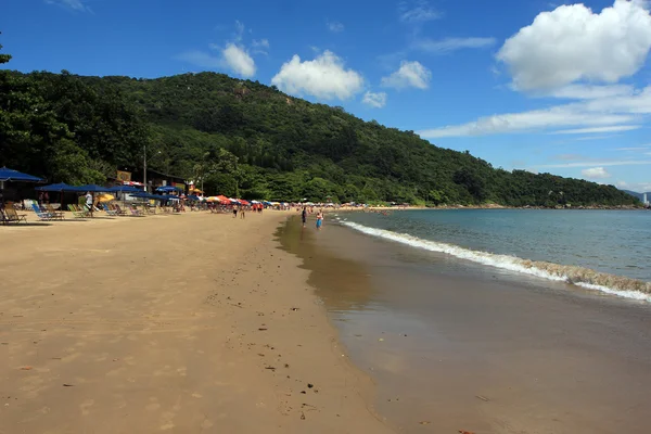 Playa Laranjeiras - Balneario Camboriu - Santa Catarina - Brasil — Foto de Stock