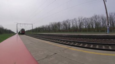  Bir yük treninin geçişi