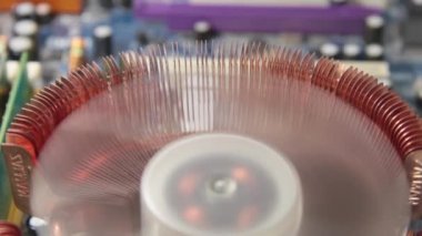 Cpu soğutma fanı döndürme