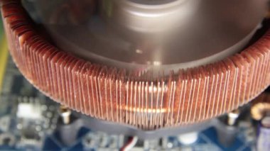 Cpu soğutma fanı döndürme