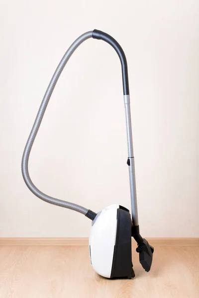 Vacuum cleaner on laminate floor