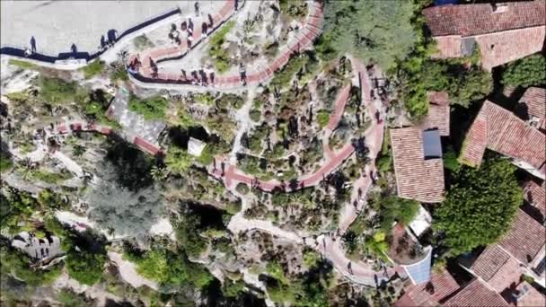 Volo Drone Antico Villaggio Europeo Eze Una Giornata Sole Alberi — Video Stock