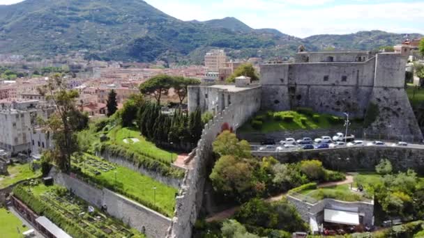 スペツィア イタリアのサン ジョルジョ城 上からの眺め 4Kでの空中ビュー — ストック動画