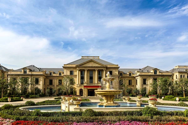 Bina dış, çeşmeler, bahçeleri her türlü ateş